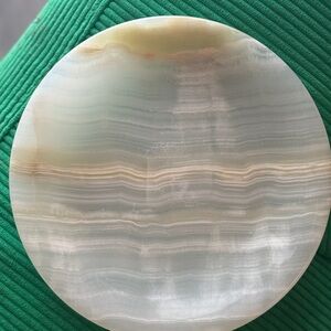 Round Translucent Onyx Plate